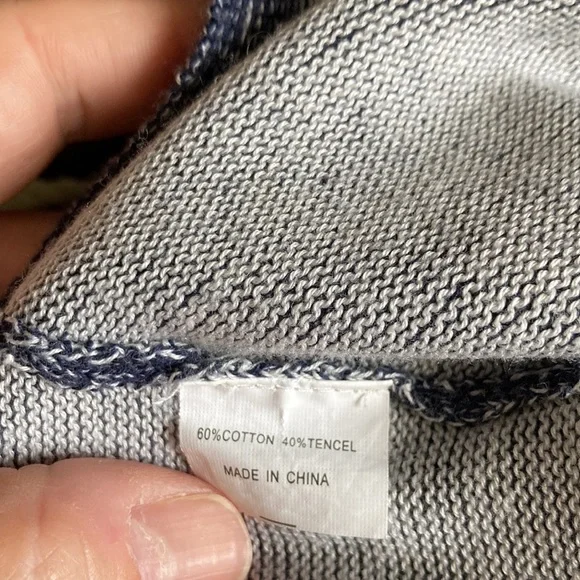 Tommy Bahama blue burnout lightweight henley sweater. Size S - Picture 5 of 6